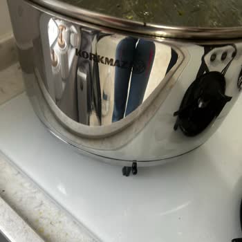 Yeni Alınan Korkmaz Tencere Setinin Kapağı Patladı, Yaralanmaya Sebep Oldu