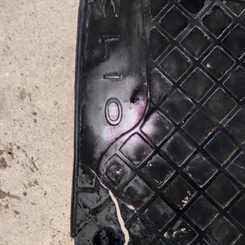 2 Yıl Dolmadan Orijinal Paspas Delindi, Ücretsiz Değişim Talebim Reddedildi