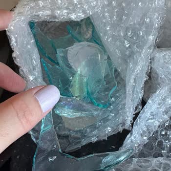 Kırık Cam Şişeler Ve Yetersiz Çözüm Mağduriyetimi Artırdı