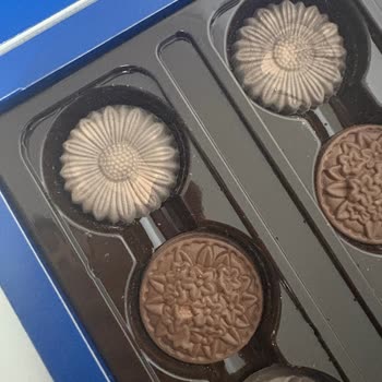 Aldığım Çikolatanın Tadı Ve Görüntüsü Bozuk Çıktı Firma Dönüş Yapmıyor