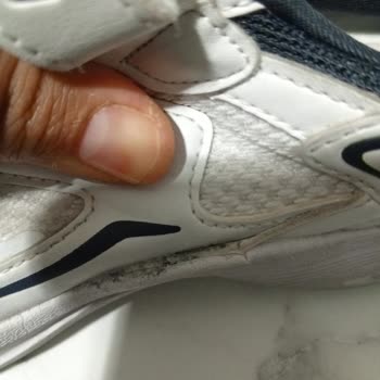 Kısa Sürede Yırtılan Çocuk Ayakkabısı İçin İade Talebim Reddediliyor