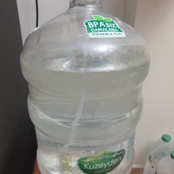 Bozuk Ve Kötü Kokulu Damacana Su Teslimatı Çocuklarımı Hasta Etti