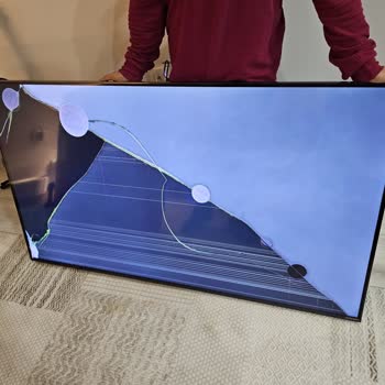 Kutusunda Hasarsız Gelen TV Kırık Çıktı, İade Talebim Reddediliyor
