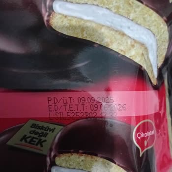 Luppo Çikolatalı Sandviç'ten Yabancı Cisim Çıkması Ve Müşteri Hizmetlerine Ulaşılamaması