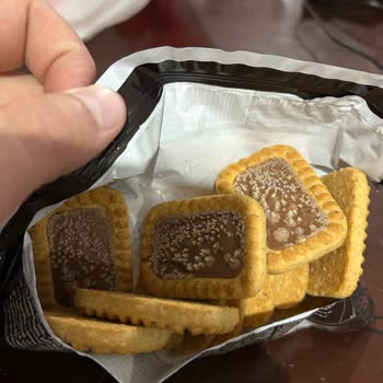 Son Kullanma Tarihi Geçmemiş Bisküvide Küf Oluşumu Ve İade Sorunu Yaşadım