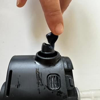 Garanti Kapsamındaki Kahve Makinesi Parçası İçin Ücretli Ve Yanlış Renkli Çözüm Önerisi