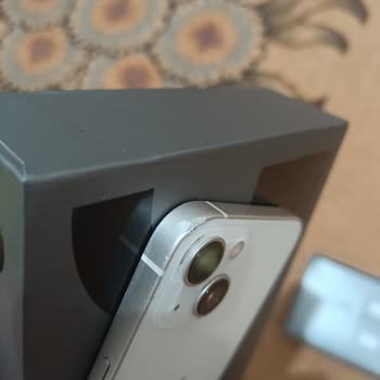 Sipariş Edilen İphone Beklenenden Kötü Durumda Ve Yanlış Renkte Teslim Edildi