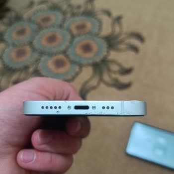 Sipariş Edilen İphone Beklenenden Kötü Durumda Ve Yanlış Renkte Teslim Edildi