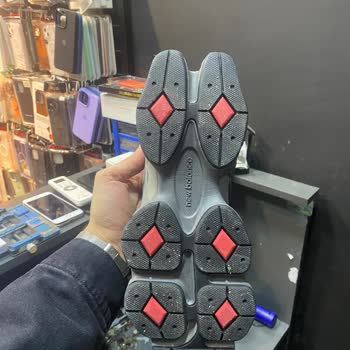 Sıfır Ayakkabı Kullanılmış Ve Kirli Geldi, İletişim Kuramıyorum