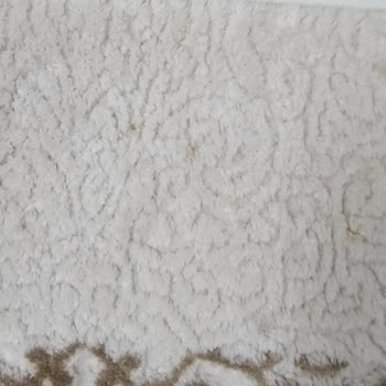 Halılar Kirli Ve Solmuş, Firma İlgisiz Ve Kaba Davrandı