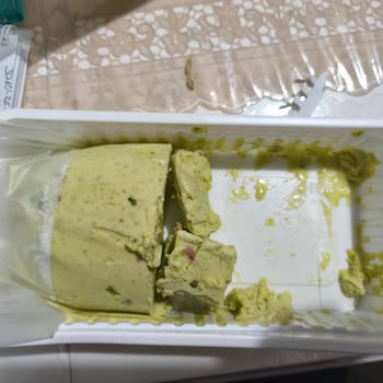 Dondurmanın İçinden Çıkan Cam Parçacıkları Sağlık Riski Oluşturdu