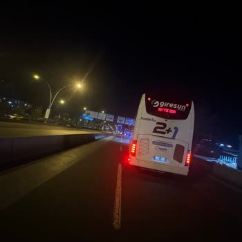 Otobüs Gecikmesi Kaba Kaptan Ve Yol Kenarında İndirme Sorunu