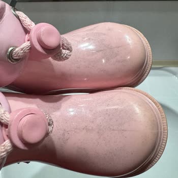 İgor Yağmur Botunda Silinmeyen Lekeler Ve Değişim Talebi