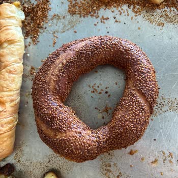 Nur Pastanesi'nde Simit Ve Kaşık Börek Hayal Kırıklığı