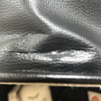 Pierre Çarşın Alias Plus Bebek Arabasında Gölgeliklerde Deri Soyulması Ve Deformasyon