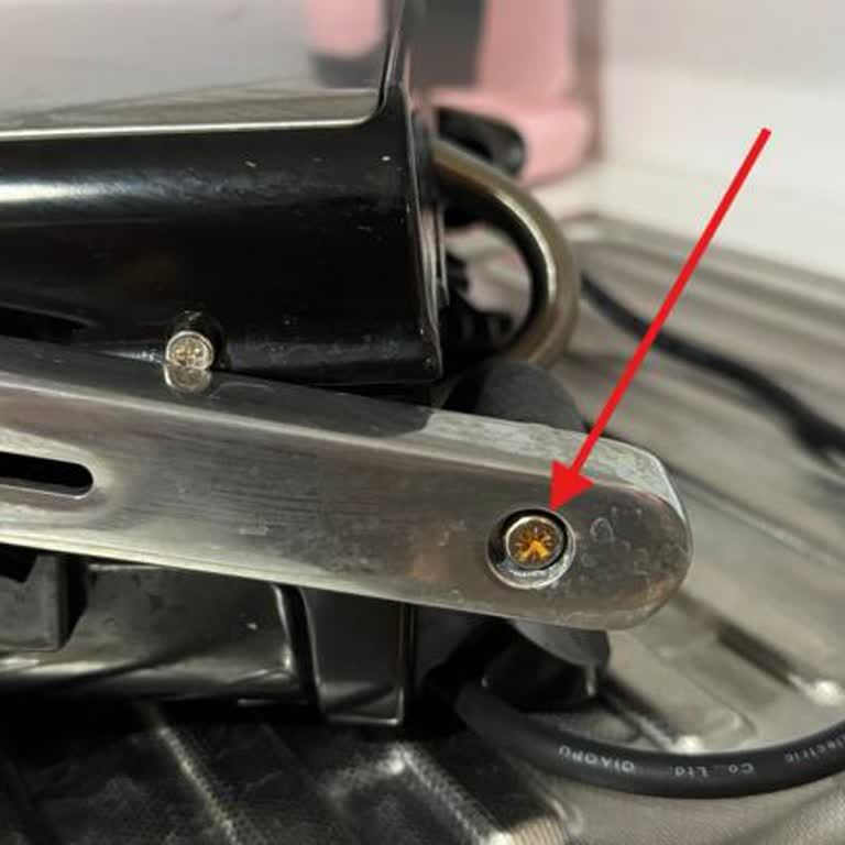 Az Kullanımda Tost Makinesi Sapında Hızlı Paslanma Hayal Kırıklığı