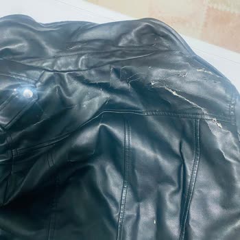 Kısa Sürede Deforme Olan Deri Ceket Hayal Kırıklığı