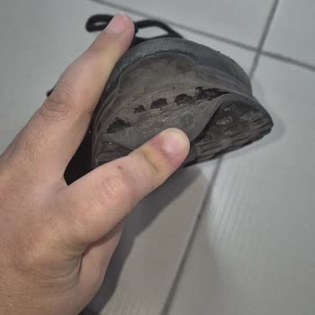 Ecco Ayakkabı'da Taban Atması Ve Deri Deformasyonu Sorunları!