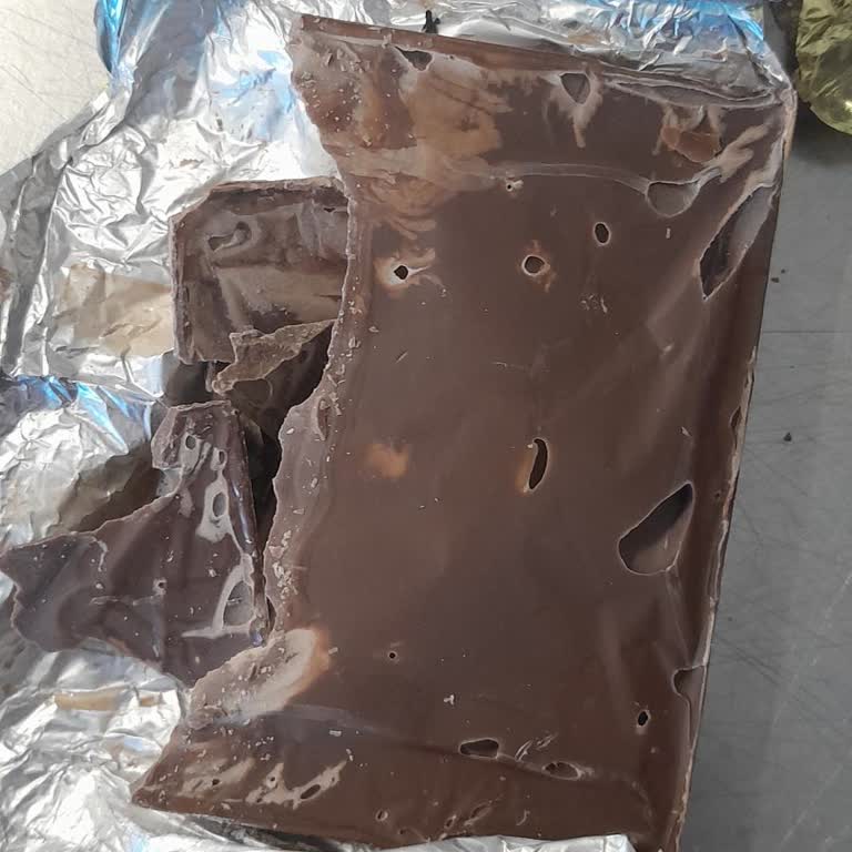 Ülker Aldığım Ürün Kurtlanmış Ve Eksik Çıktı