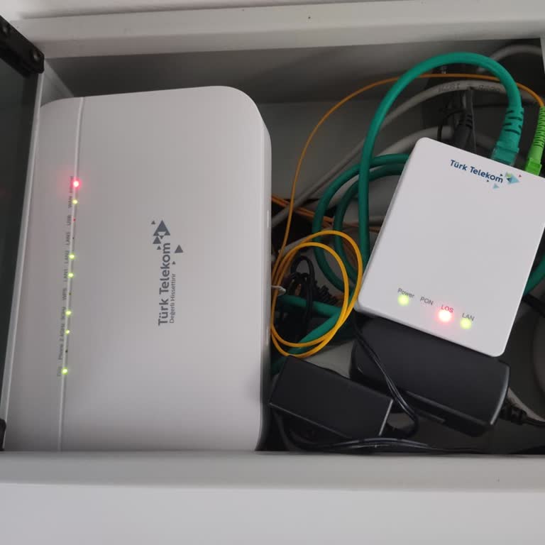 Günlerdir Süren İnternet Kesintisi Ve Bilgi Eksikliği Mağduriyeti