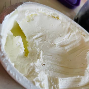 Sütaş Labne Ambalajı Yarı Boş Geliyor, Tam Dolum İstiyorum