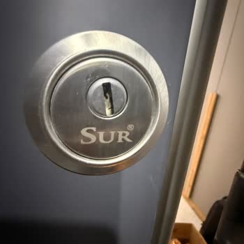 Sur Çelik Kapı Garanti Kapsamındaki Çelik Kapıdaki Kabarma Sorunu Çözülemiyor