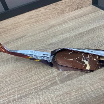 Aldığım Dondurma Parça Parça Çıktı Çocuğum Yiyemedi