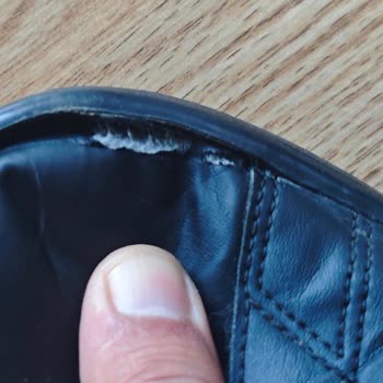 Adidas Garantili Ayakkabım Kısa Sürede Deforme Oldu, Çözüm Sunulmadı