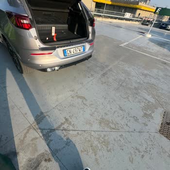I Face an Unfair Damage Charge from Europcar Italy — €410 for Pre-Existing Scratches