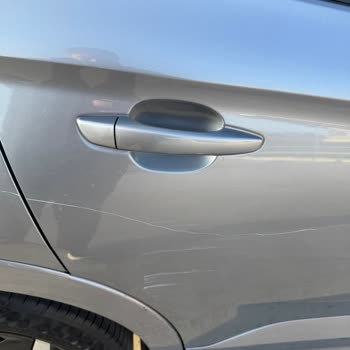 I Face an Unfair Damage Charge from Europcar Italy — €410 for Pre-Existing Scratches