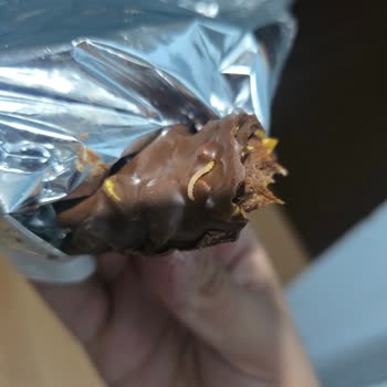 Eti Canga Çikolatasından Kurt Çıkması Nedeniyle Rahatsızlık