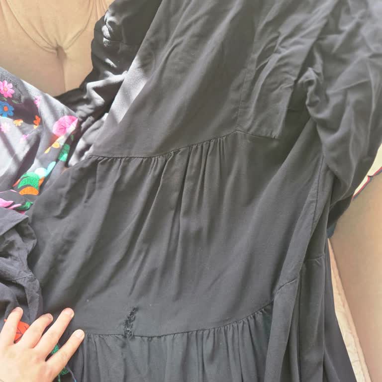 Aldığım Elbise Yırtık Çıktı, Değişim Talebim Reddedildi