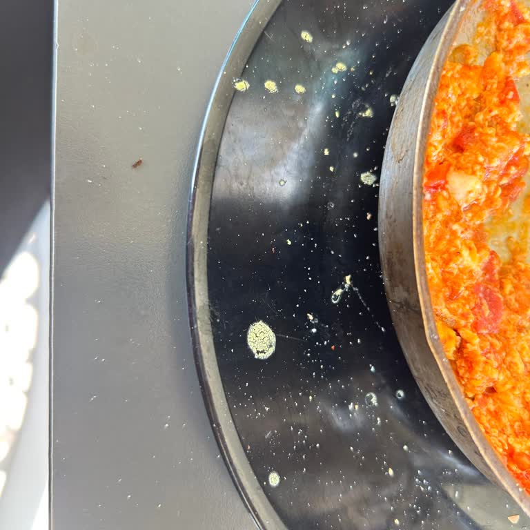 Köfteci Yusuf Hijyen Eksikliği Ve İlgisiz Personel Nedeniyle Sürekli Kötü Deneyim!