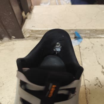 Kısa Sürede Deforme Olan Ayakkabıya Değişim Reddi Hayal Kırıklığı Yarattı