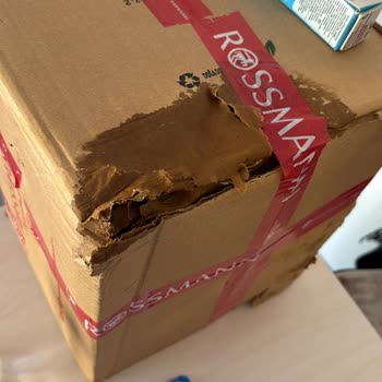 Siparişimdeki Sızıntı Yüzünden Tüm Ürünlerim Hasar Gördü Çözüm Alamadım