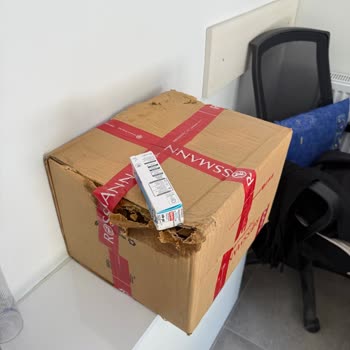 Siparişimdeki Sızıntı Yüzünden Tüm Ürünlerim Hasar Gördü Çözüm Alamadım