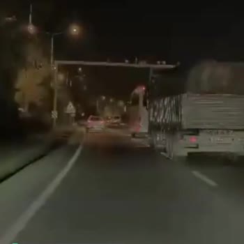 Şanal Kırşehir Seyahat Otobüs Şoförü Sinyal Vermeden Önümüze Kırdı!