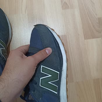 Kısa Sürede Deforme Olan Ayakkabı Ve Satıcıya Ulaşılamaması