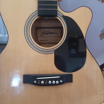 Dolap Üzerinden Satılan Gitarım Hasarlı Ve Eksik Parçalarla İade Edildi, Destek Sağlanmadı