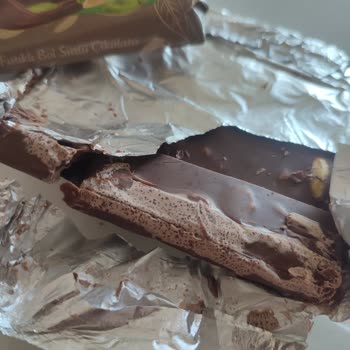 Taze Alınan Torku Çikolatada Bayatlık Ve Renk Değişimi Şoku