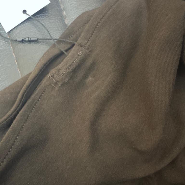 Yamuk Dikişli Bluz Nedeniyle Değişim Veya İade Talebi