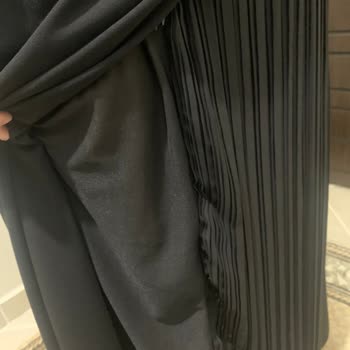 Defolu Abiye Elbise Ve İletişimsizlik Nedeniyle Mağduriyet Yaşadım