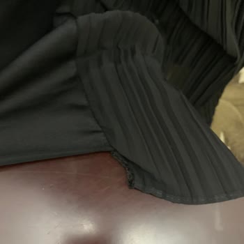 Defolu Abiye Elbise Ve İletişimsizlik Nedeniyle Mağduriyet Yaşadım