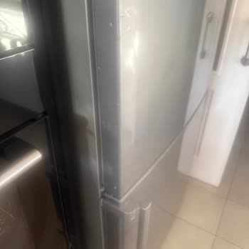 Samsung Buzdolabında Kapı Kolu Ve Şişelik Tırnaklarının Sürekli Kırılması Sorunu