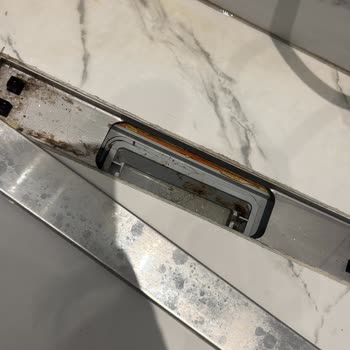 Eksik Temizlik Ve İlgisiz Müşteri Hizmeti Nedeniyle Mağduriyet