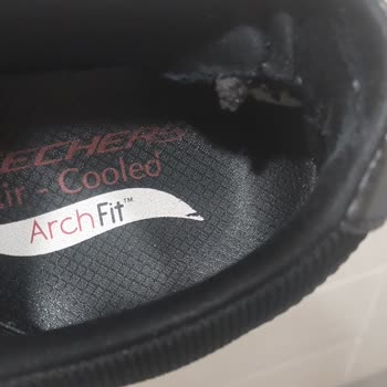 Yeni Alınan Ayakkabıda Kısa Sürede İç Yırtılma Sorunu Yaşadım