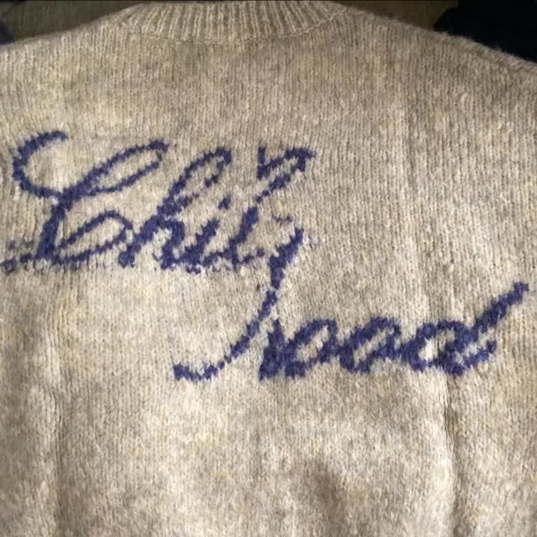 Siparişimdeki Kazakta Dikiş Hatası Ve Müşteri Hizmetlerinden Yanıt Alamadım