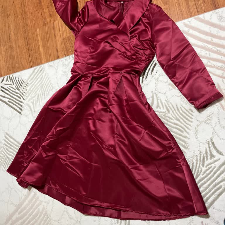 Aylin Ankara Sipariş Ettiğim Elbise Farklı Ve Kalitesiz, İade İşlemi Yapılamıyor