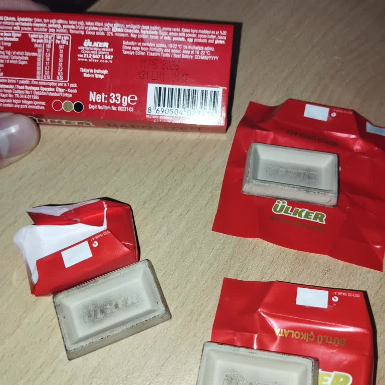 Aldığım Ülker Napoliten Çikolatada Küfe Benzer Sorunla Karşılaştım, Ürün Değişimi Veya İade Talep Ediyorum