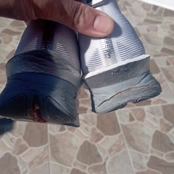 Yeni Alınan Nike Ayakkabının Kısa Sürede Tabanı Yarıldı Garanti Reddedildi